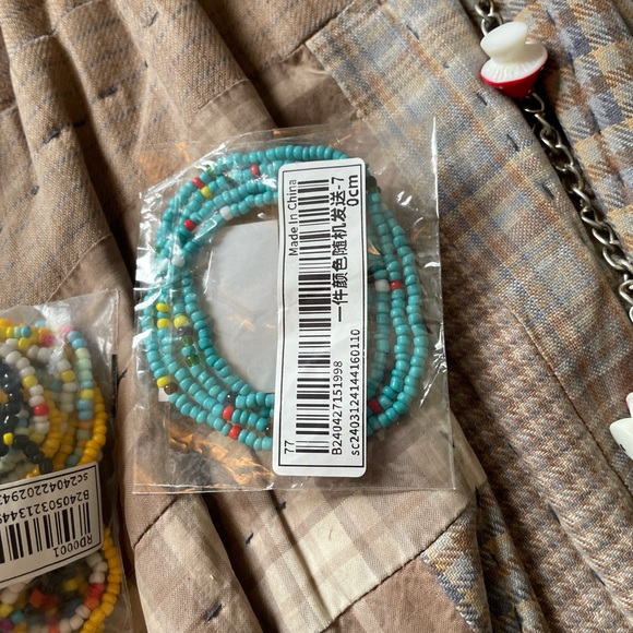 LOT OF ACCESSORY BUNDLE. All but the pendants and ear cuffs are from Romwe. - Picture 5 of 8